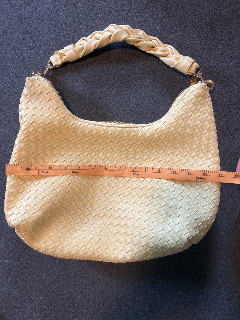 Modern and Chic pale yellow woven Kelly - vegan leather tote - Picture 4 of 5